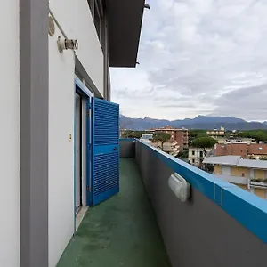 Duca D'aosta - Il Soffio Del Mare Viareggio